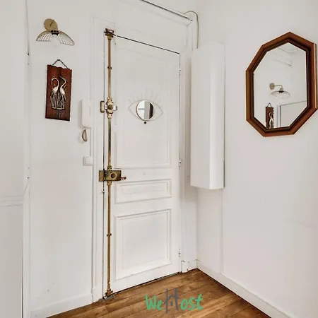 Parisian Charm A Stone's Throw From Montmartre Apartment *