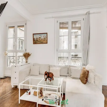 Parisian Charm A Stone's Throw From Montmartre * Paris