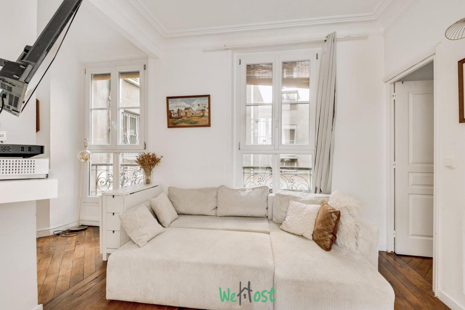 Parisian Charm A Stone's Throw From Montmartre Apartment Paris